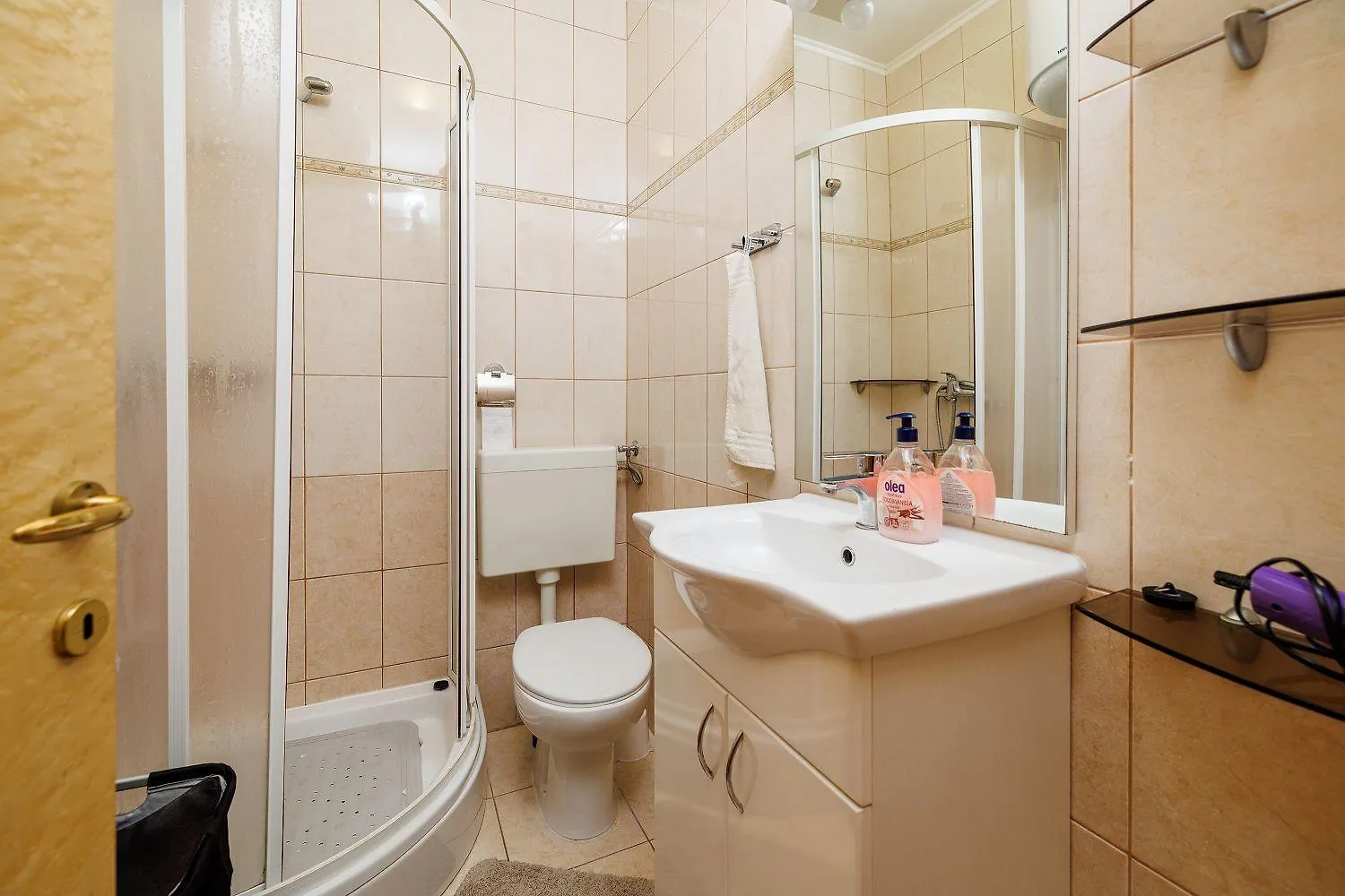 Charmantes Apartment Mit Meerblick Und Nur 400 Meter Zum Strand Dramalj