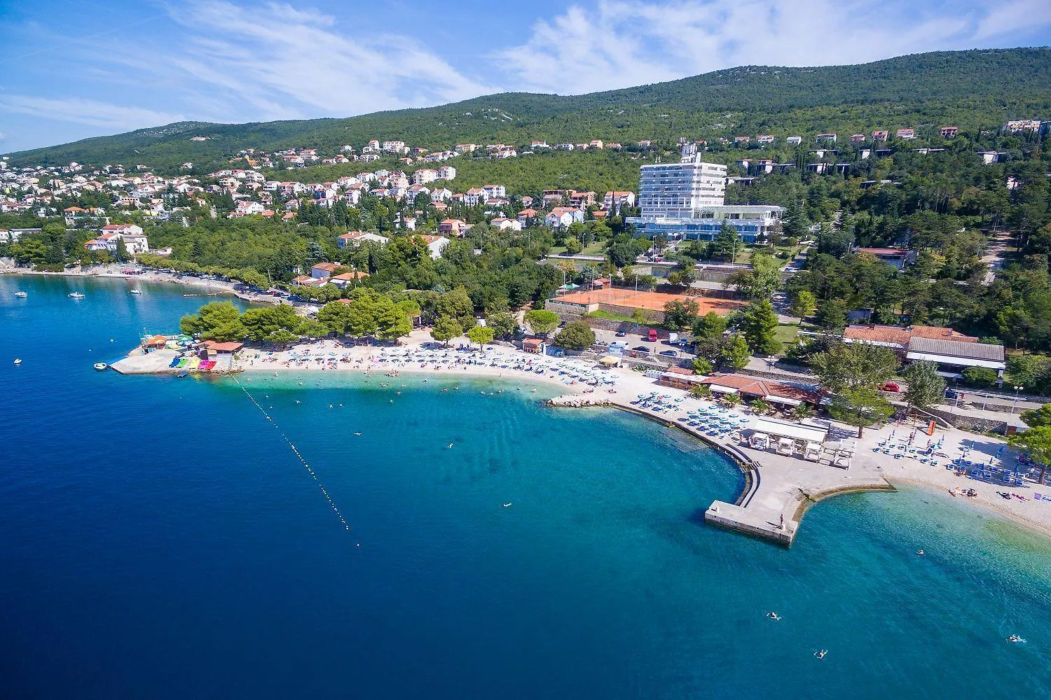 Charmantes Apartment Mit Meerblick Und Nur 400 Meter Zum Strand Dramalj