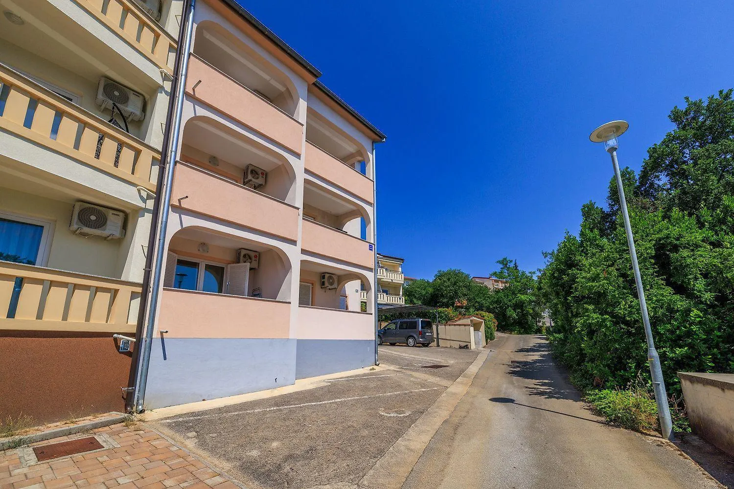 Charmantes Apartment Mit Meerblick Und Nur 400 Meter Zum Strand Dramalj 0*,