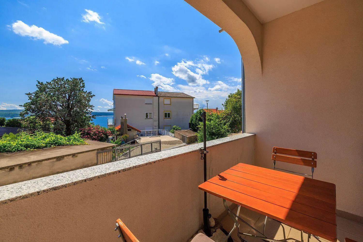 Charmantes Apartment Mit Meerblick Und Nur 400 Meter Zum Strand Dramalj Croazia